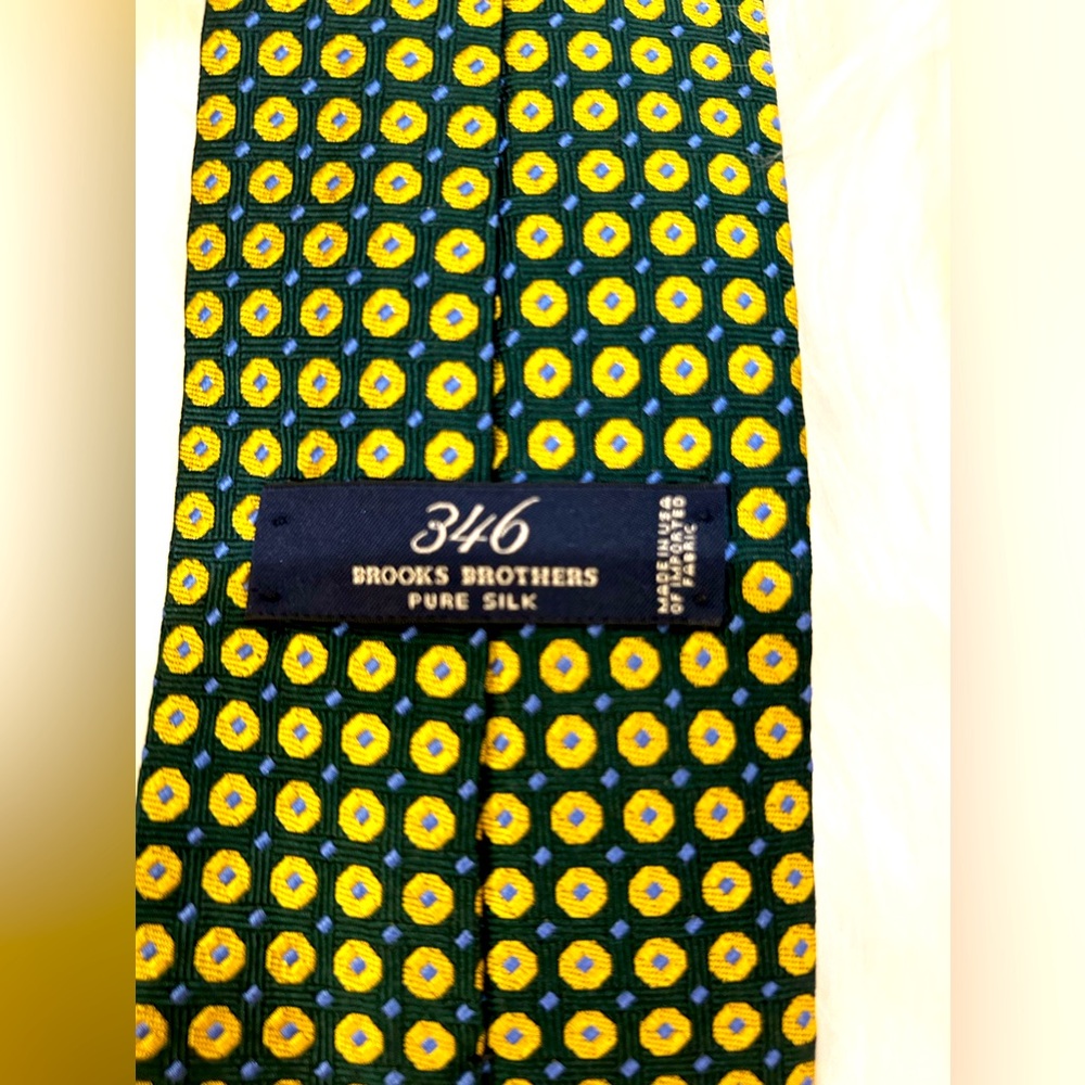 Brooks brothers tie